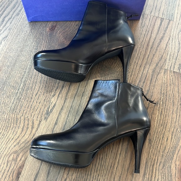 New - Stuart Weitzman -Swell booties - 7.5 - Picture 3 of 9